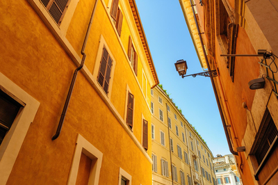 Чудесата на Южна Италия: Неапол, Помпей, Капри, Амалфи, Бари, Лече, Остуни, Алберобело, Матера - със самолет и български водач