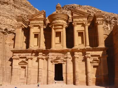 Екскурзия до Йордания от А до Я - приключение в пустинята с полет от Варна