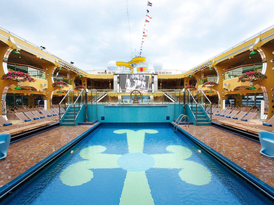 Costa Pacifica Pooldeck