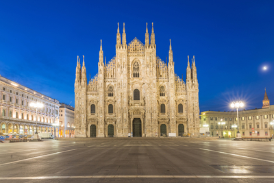 Милано - столицата на модата и прочутите италиански езера с полет от Варна